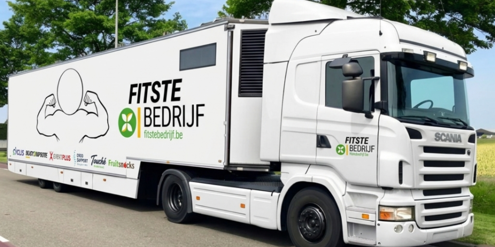 De Trailercup-loungetrailer van Het Fitste Bedrijf op een bedrijventerrein